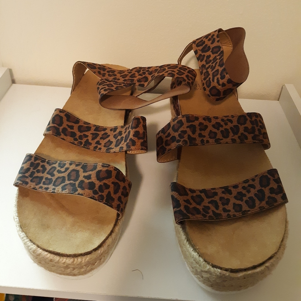 Time and true animal print spadrille sandal  size 9.